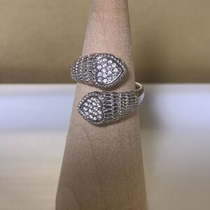 Elegant Silver Women's Ring